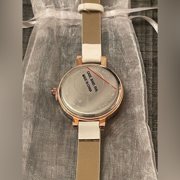 Bride Gift Set - Picture 12 of 12